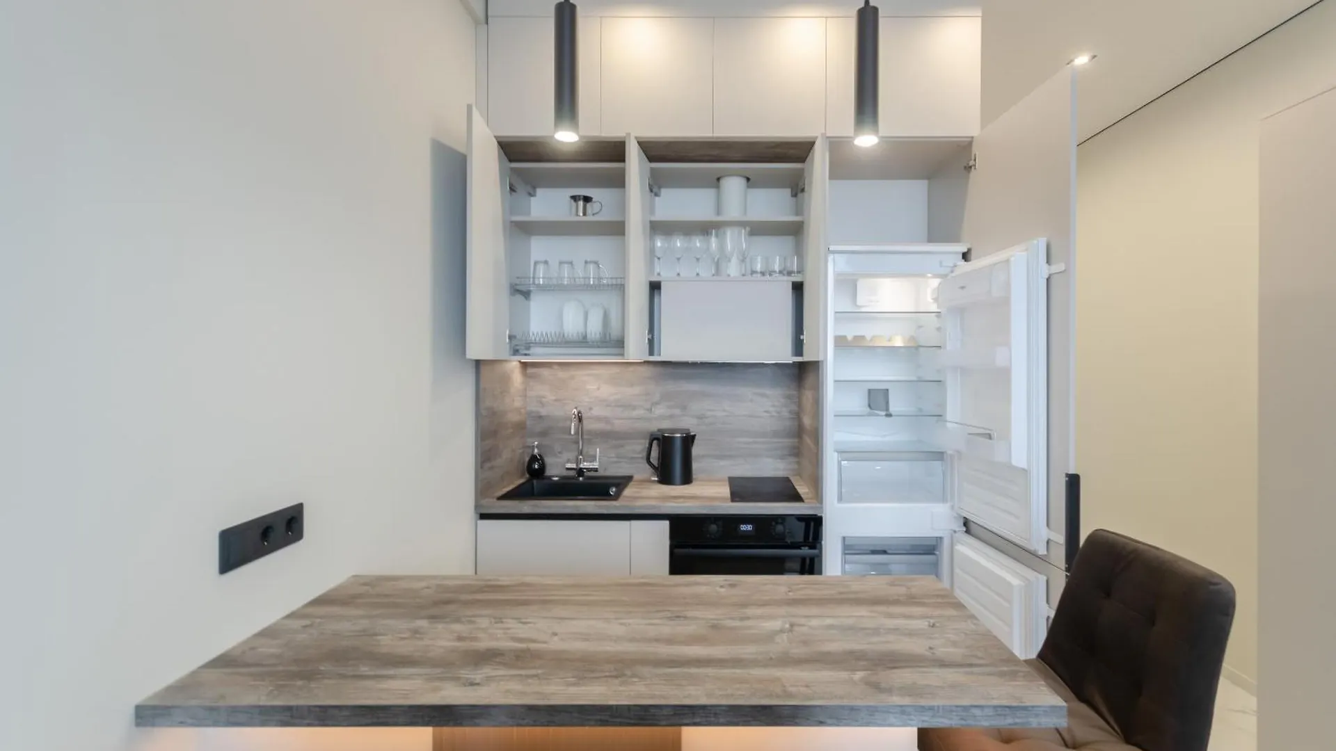 Petrovdom Apartments 68A-68B-305A-305B-280A-280B-265A-265B In Smart Rc Manhattan, Beresteiskyi 11 Киев