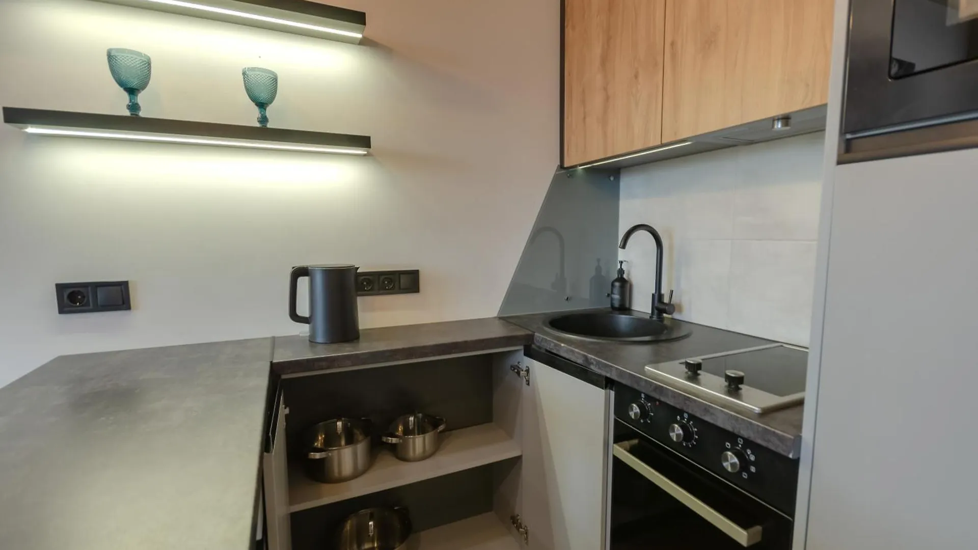 Petrovdom Apartments 68A-68B-305A-305B-280A-280B-265A-265B In Smart Rc Manhattan, Beresteiskyi 11 Киев