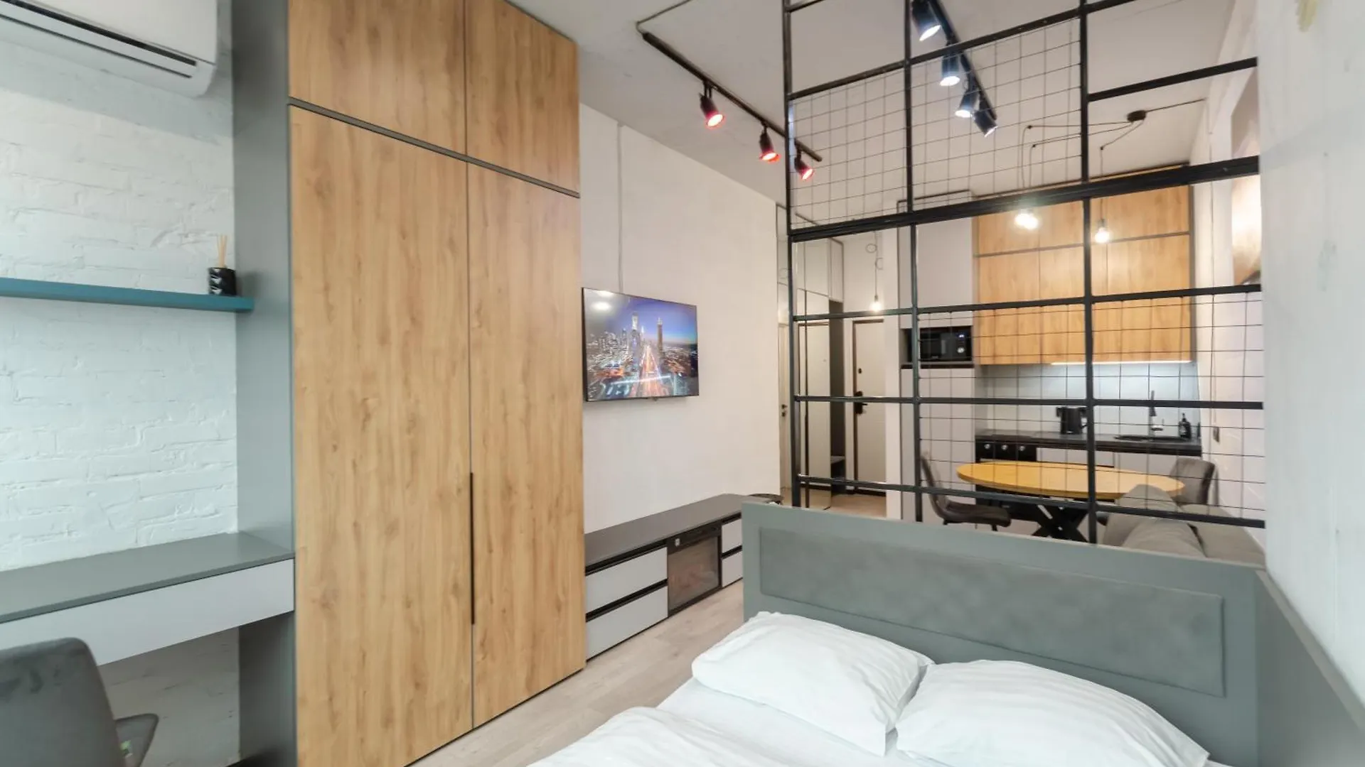 Petrovdom Apartments 68A-68B-305A-305B-280A-280B-265A-265B In Smart Rc Manhattan, Beresteiskyi 11 Киев