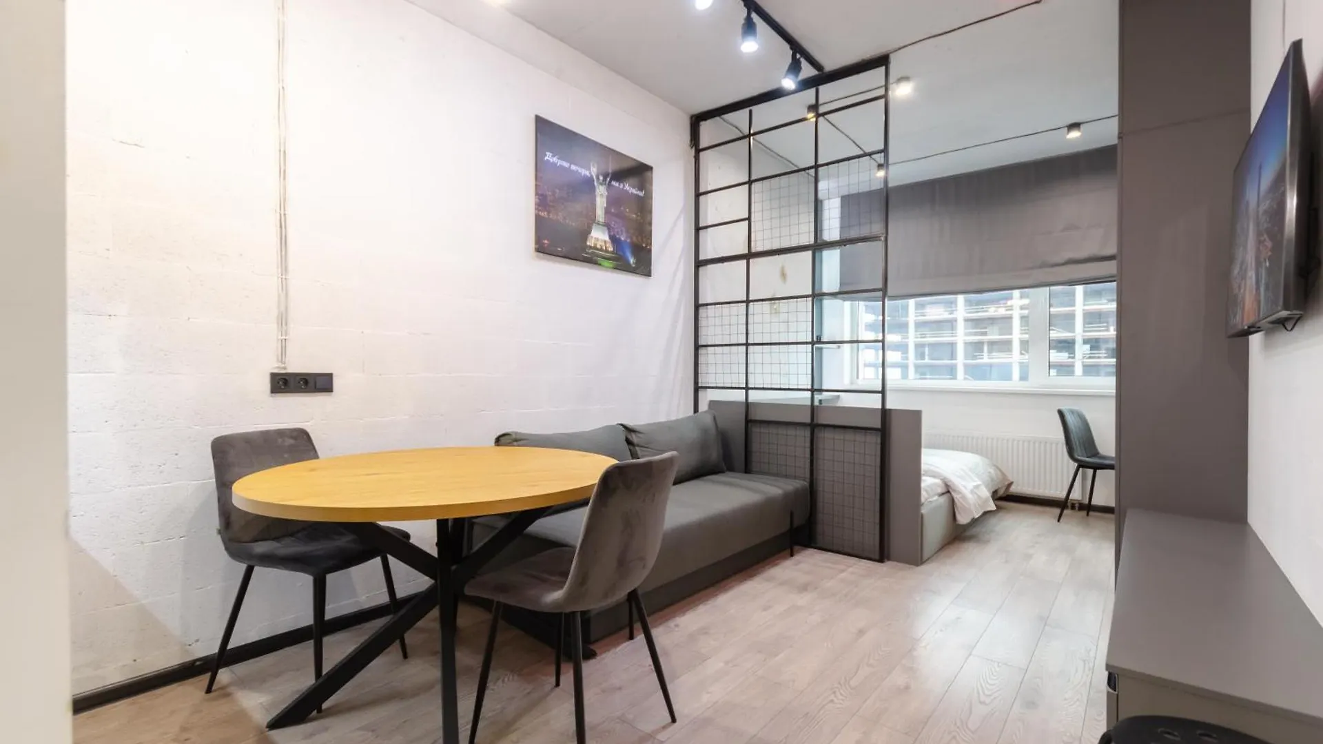 Petrovdom Apartments 68A-68B-305A-305B-280A-280B-265A-265B In Smart Rc Manhattan, Beresteiskyi 11 Киев