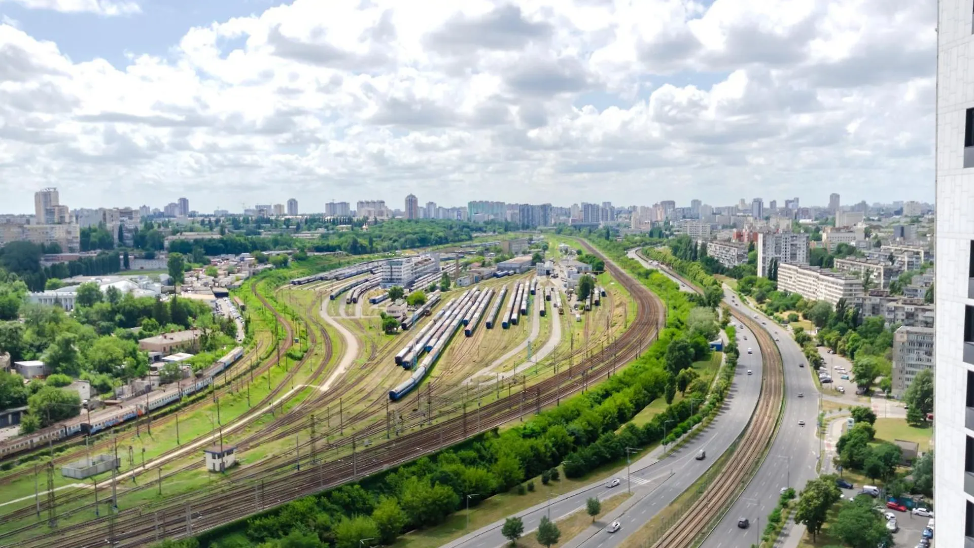 Petrovdom Apartments 68A-68B-305A-305B-280A-280B-265A-265B In Smart Rc Manhattan, Beresteiskyi 11 Киев