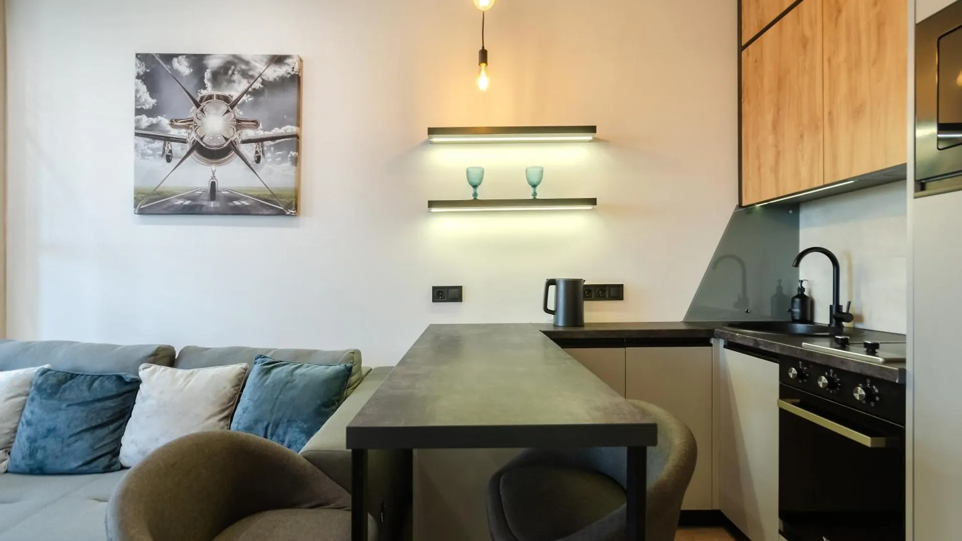 Apartman Petrovdom 68A-68B-305A-305B-280A-280B-265A-265B In Smart Rc Manhattan Kijev Ukrajna