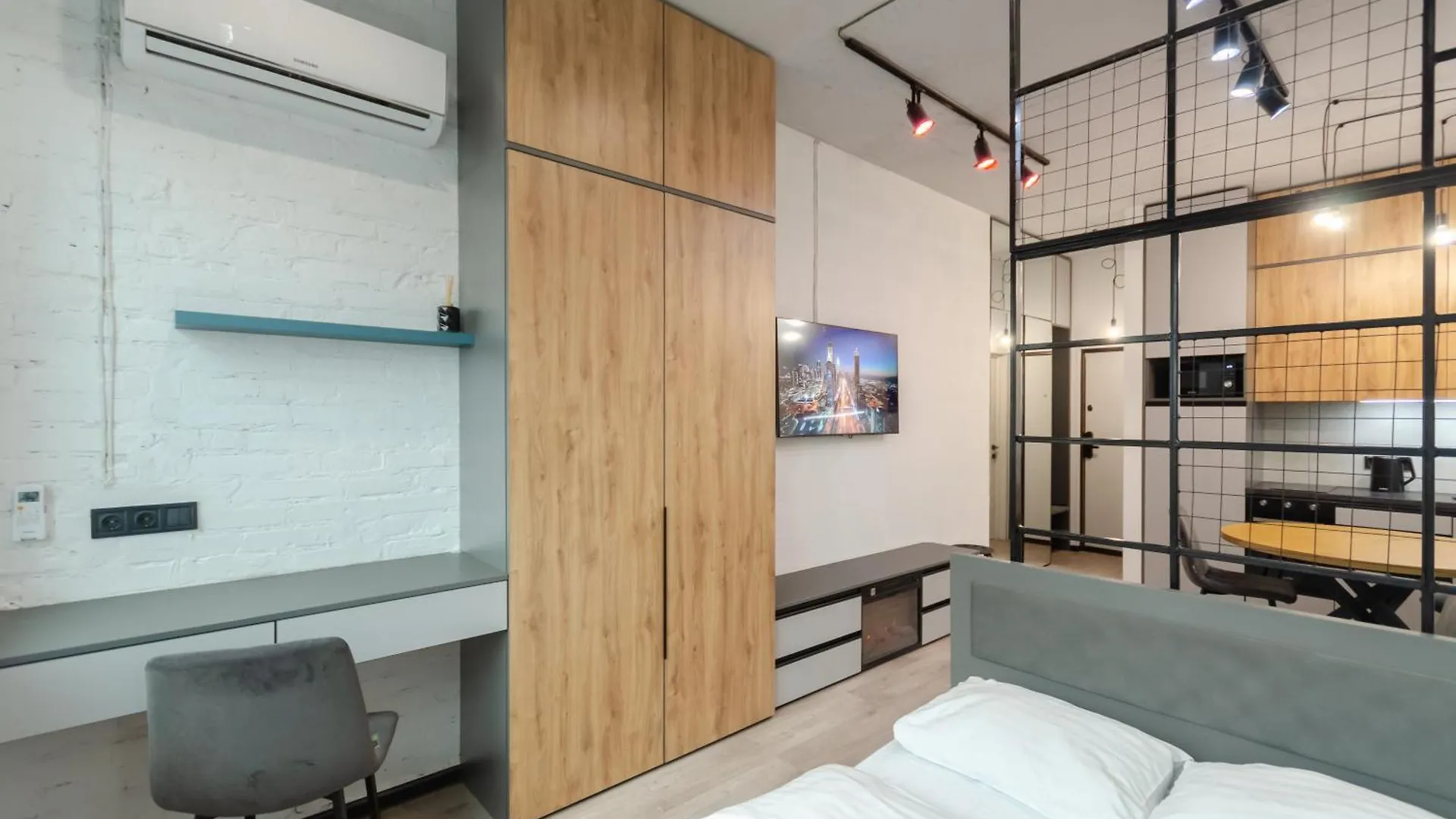 Petrovdom Apartments 68A-68B-305A-305B-280A-280B-265A-265B In Smart Rc Manhattan, Beresteiskyi 11 Kiev Ukraina